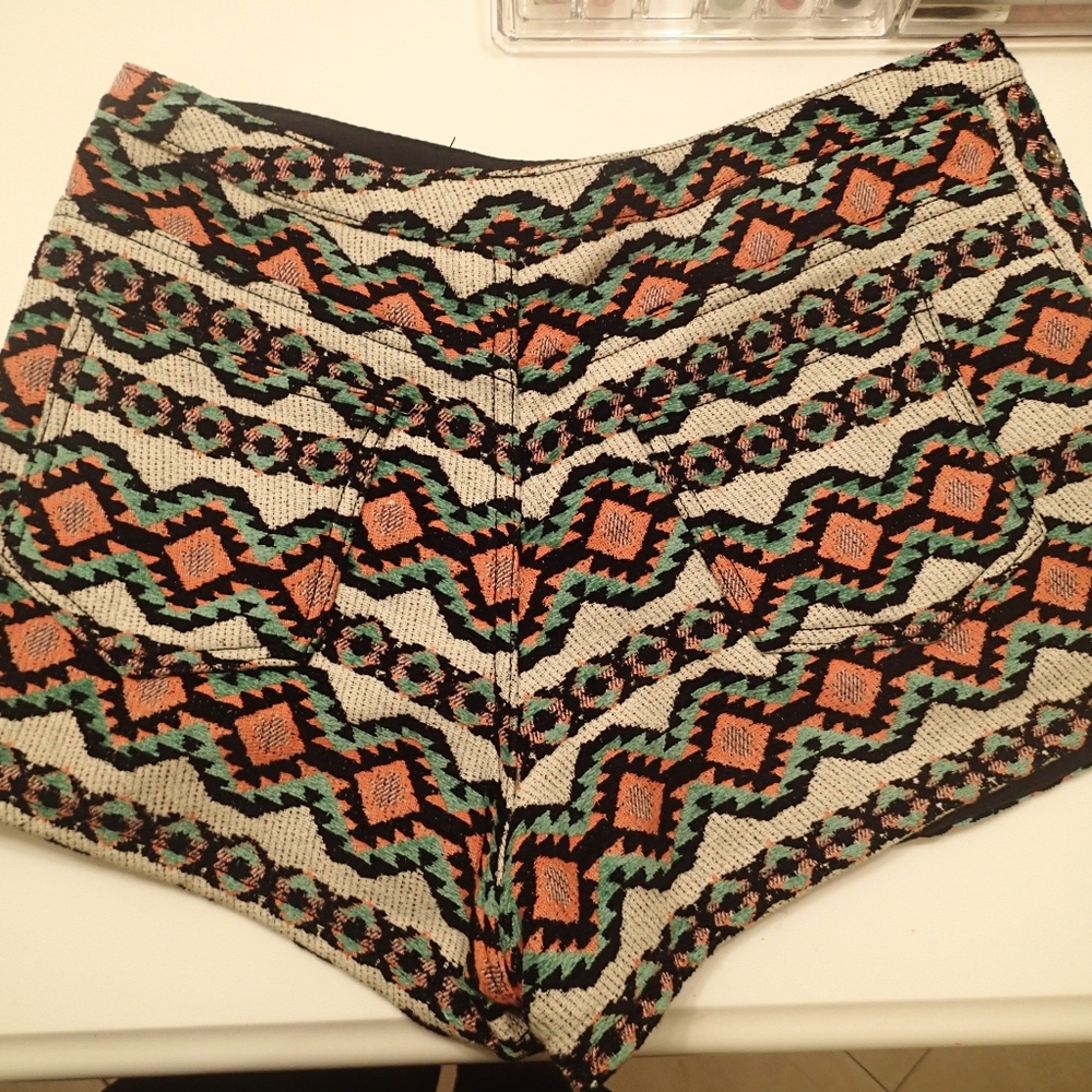 Multicolored Shorts - Picture 6 of 8